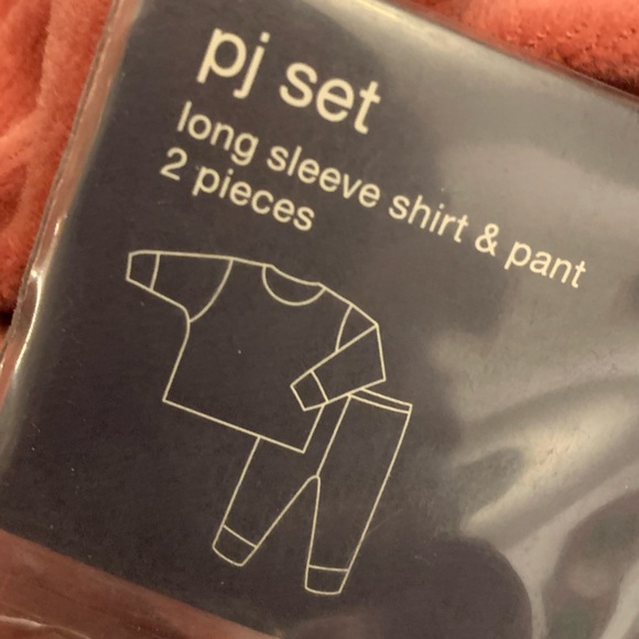 Babygap pj set - Picture 2 of 3